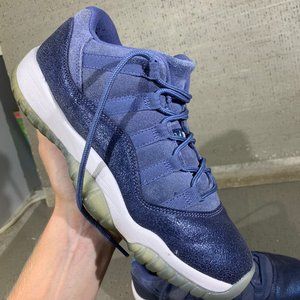 Nike Air Jordan 11 Retro Low GS Blue Moon 6.5y